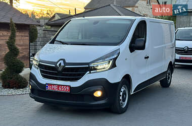 Грузовой фургон Renault Trafic 2020 в 