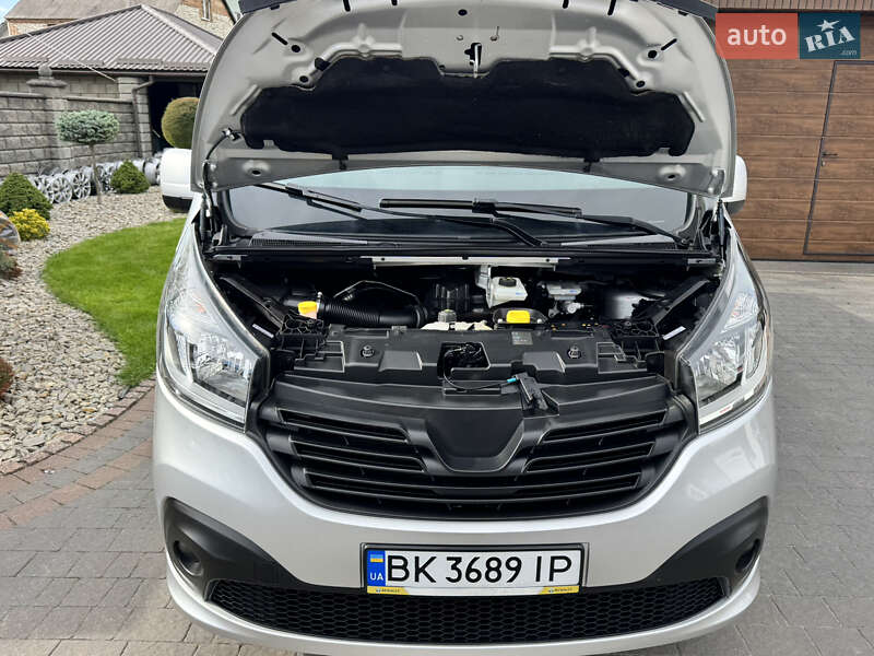 Минивэн Renault Trafic 2018 в Дубно