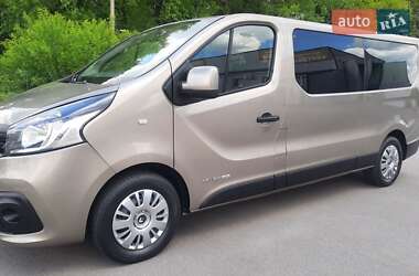 Мінівен Renault Trafic 2017 в 