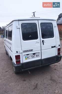 Минивэн Renault Trafic 1999 в 