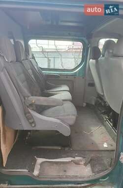 Минивэн Renault Trafic 2004 в 