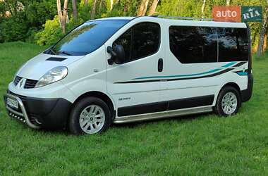 Минивэн Renault Trafic 2010 в 