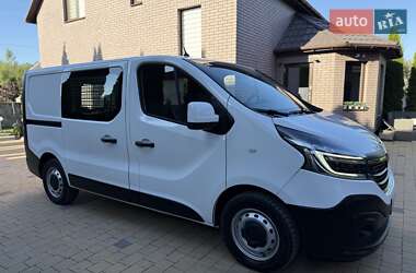 Грузовой фургон Renault Trafic 2021 в 