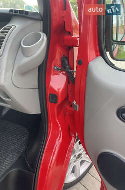 Грузовой фургон Renault Trafic 2014 в 