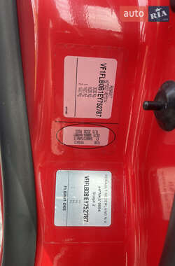 Грузовой фургон Renault Trafic 2014 в 