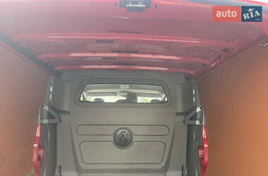 Грузовой фургон Renault Trafic 2014 в 