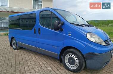 Мінівен Renault Trafic 2011 в 