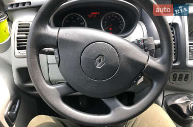 Минивэн Renault Trafic 2014 в 