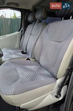 Минивэн Renault Trafic 2007 в 