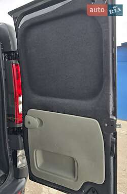 Минивэн Renault Trafic 2007 в 