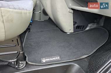 Минивэн Renault Trafic 2007 в 