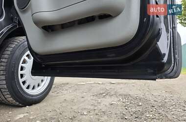 Минивэн Renault Trafic 2007 в 