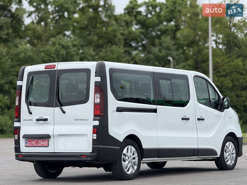 Мінівен Renault Trafic 2015 в Радивиліві