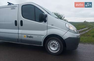 Грузовой фургон Renault Trafic 2013 в 