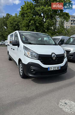 Грузопассажирский фургон Renault Trafic 2018 в 