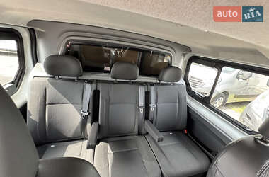 Грузопассажирский фургон Renault Trafic 2018 в 