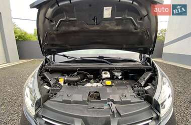 Минивэн Renault Trafic 2018 в 