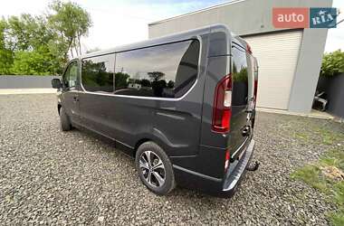 Минивэн Renault Trafic 2018 в 