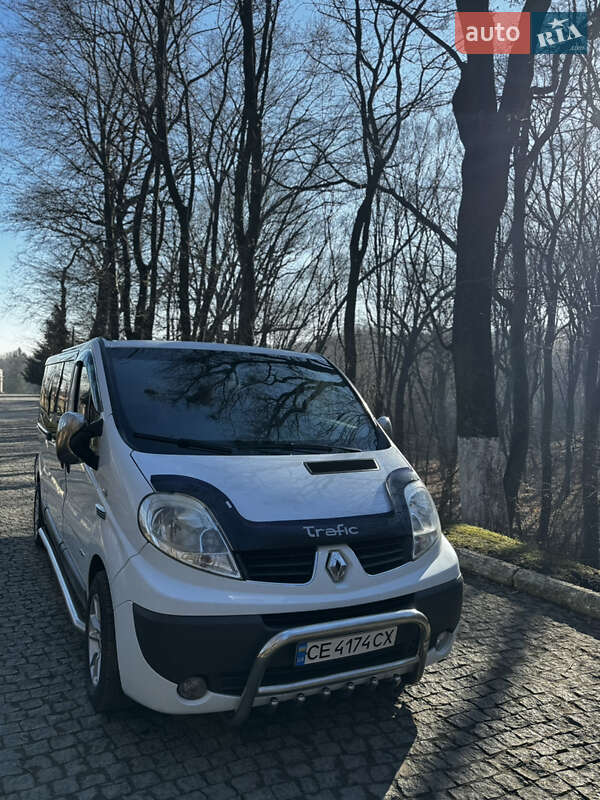 Минивэн Renault Trafic 2008 в Черновцах