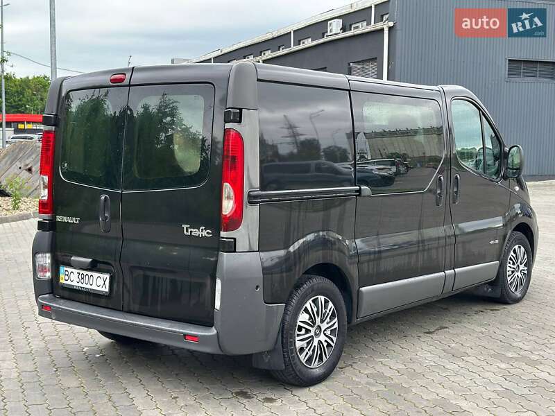 Минивэн Renault Trafic 2007 в Стрые