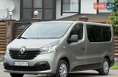 Мінівен Renault Trafic 2015 в 