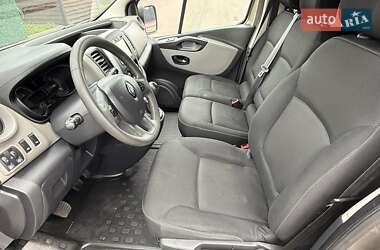 Мінівен Renault Trafic 2015 в 