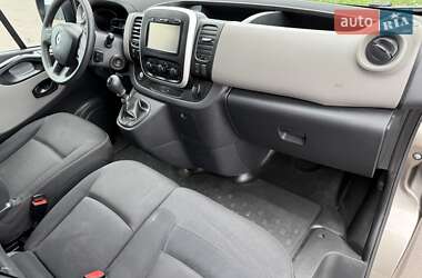 Мінівен Renault Trafic 2015 в 