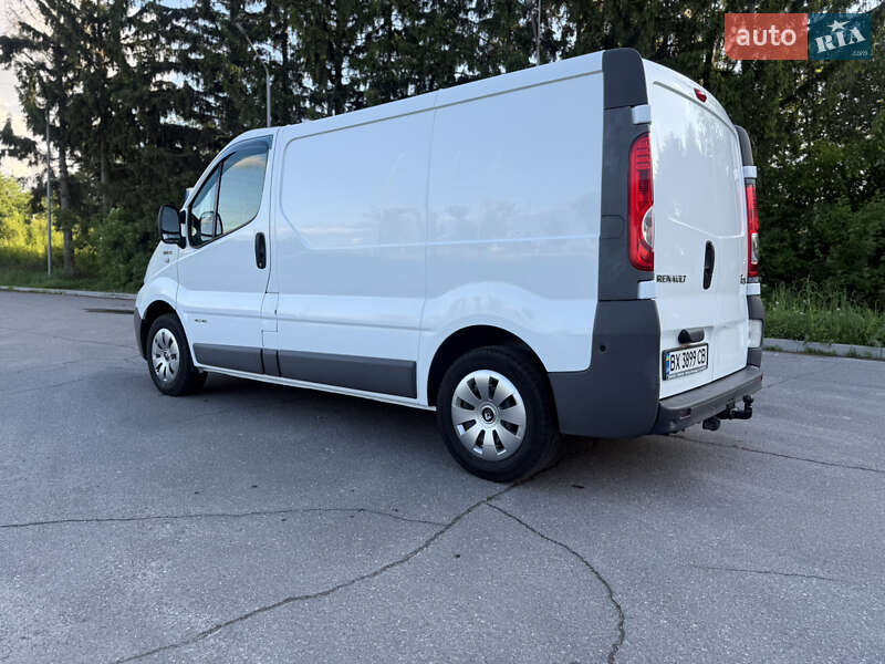 Вантажний фургон Renault Trafic 2012 в Старокостянтинові