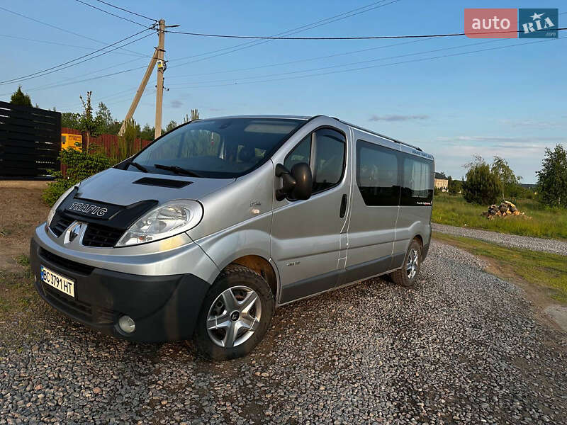 Минивэн Renault Trafic 2012 в Яворове