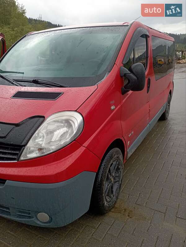 Мінівен Renault Trafic 2007 в Путилі фото 7 Мінівен Renault Trafic 2007 в Путилі