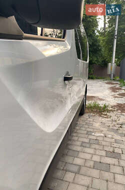 Минивэн Renault Trafic 2018 в 