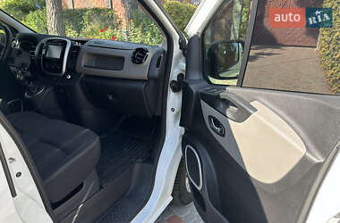Минивэн Renault Trafic 2018 в 