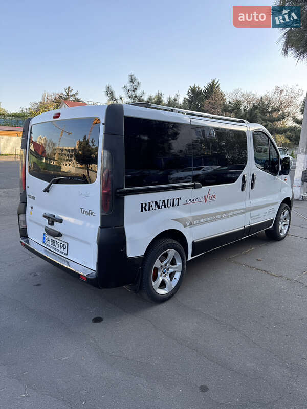 Мінівен Renault Trafic 2002 в Одесі