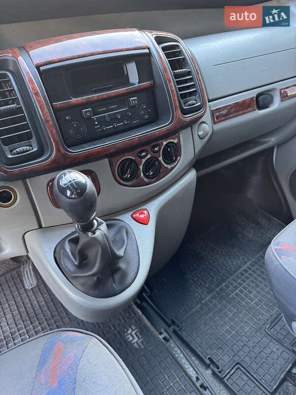 Мінівен Renault Trafic 2002 в Одесі