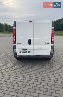 Минивэн Renault Trafic 2009 в 