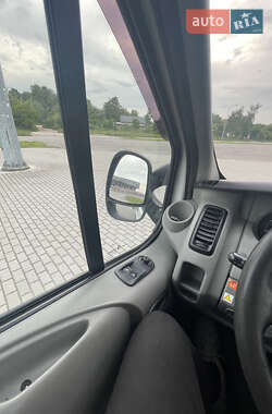 Минивэн Renault Trafic 2009 в 