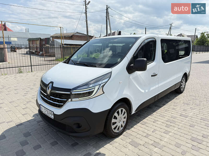 Минивэн Renault Trafic 2020 в 