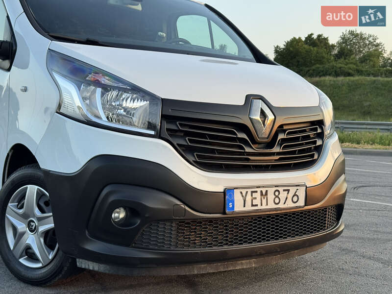 Грузовой фургон Renault Trafic 2016 в Полтаве