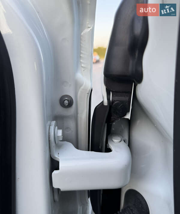 Грузовой фургон Renault Trafic 2016 в Полтаве