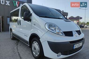 Минивэн Renault Trafic 2010 в 