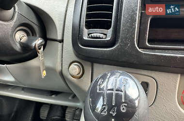 Мінівен Renault Trafic 2003 в 