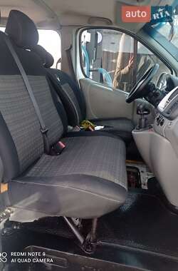 Мінівен Renault Trafic 2011 в 