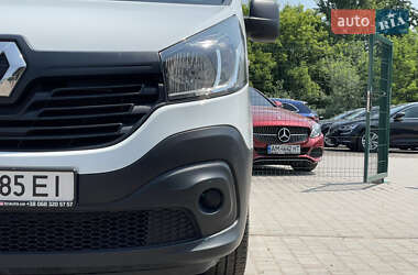 Грузовой фургон Renault Trafic 2016 в 