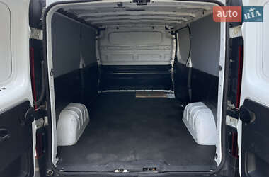 Грузовой фургон Renault Trafic 2016 в 