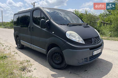 Мінівен Renault Trafic 2007 в Ізюмі