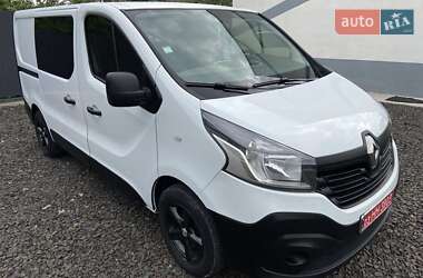 Грузопассажирский фургон Renault Trafic 2015 в 