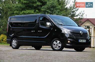 Минивэн Renault Trafic 2016 в Сарнах