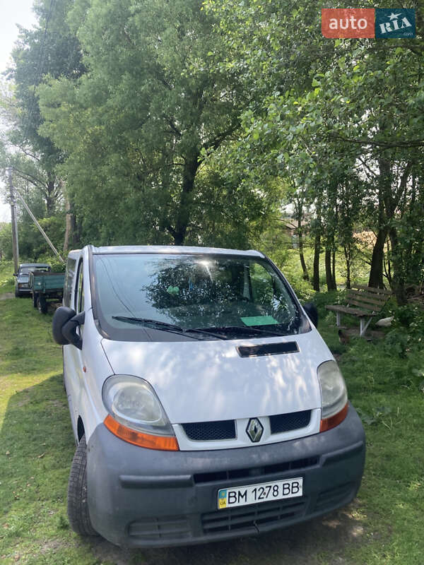 Мінівен Renault Trafic 2005 в Свессе