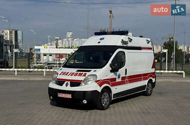 Автомобиль скорой помощи Renault Trafic 2013 в 