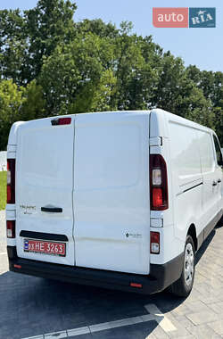 Грузовой фургон Renault Trafic 2022 в 